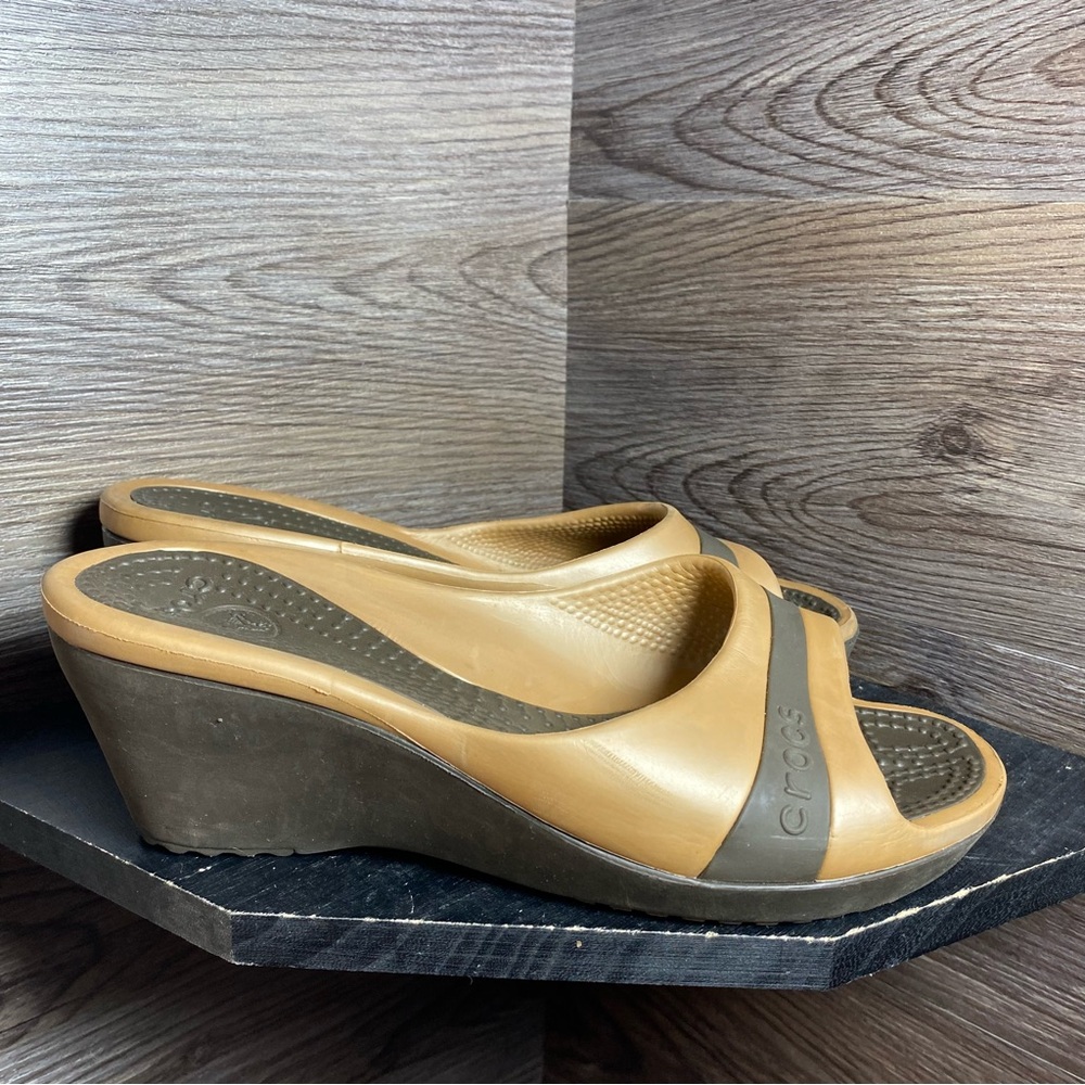 Crocs gold brown open toe wedge sandals